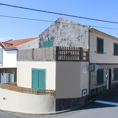 בית נופש House 37north *